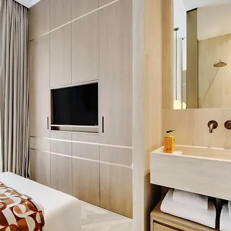 Apartment снеск Q,r-с0de First -,-lander - Triangle D'or